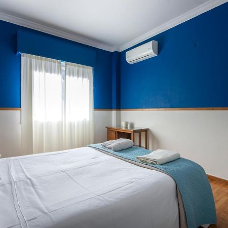 Blue & Red Apartment Atenas Exterior foto